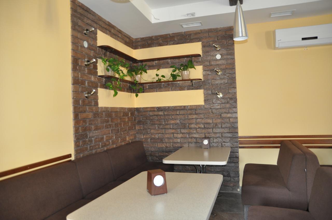 Hostel Stozhary Ternopil Exterior foto